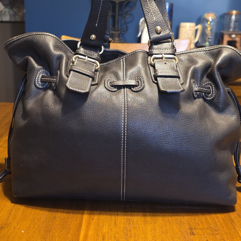 Dooney & Bourke Vintage Brown Pebbled Leather Chiara Tote Bag. - Picture 3 of 16